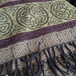 CALZEAT CELTIC PATTERNED SCARF